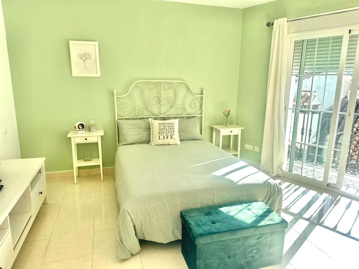 5f5ffd59-13f7-4fb0-bd9e-4b2da613aca8