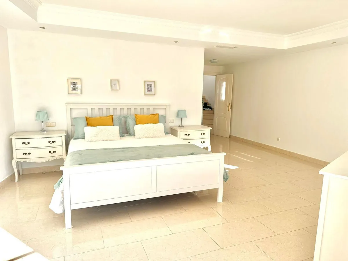 9540ba9d-2003-4caa-b60b-85f666b5120a