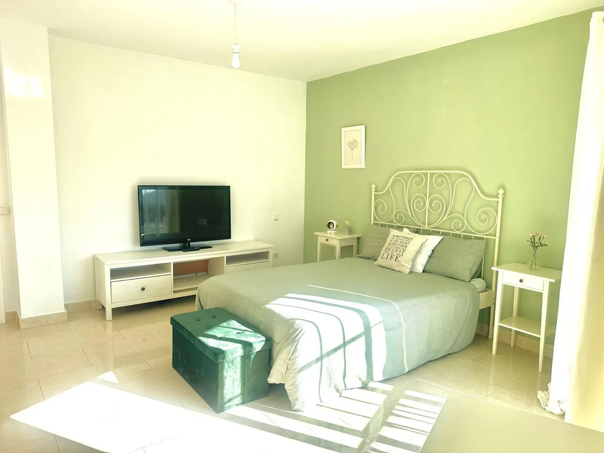 f06fd30e-3be6-4f5e-92f9-0702c6c48593