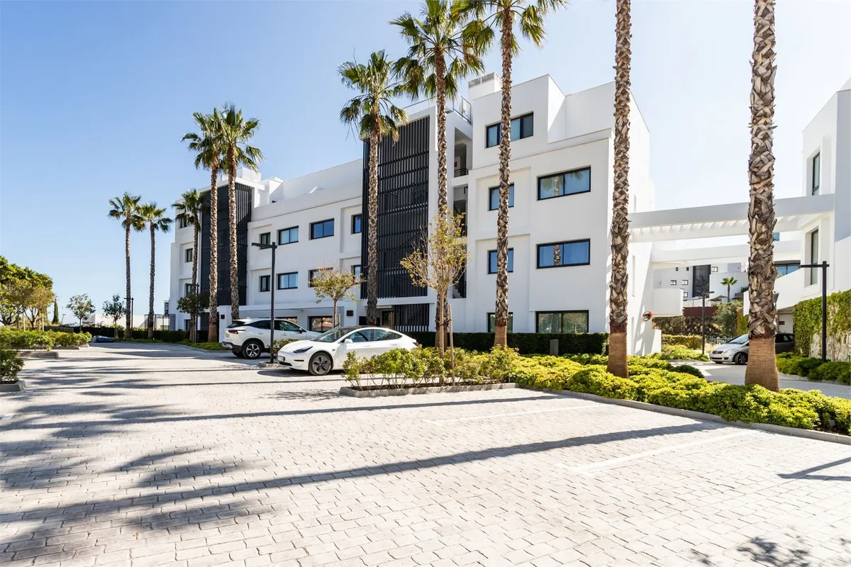 2cd65a9f-aec9-498a-aa96-e2514875ecf8