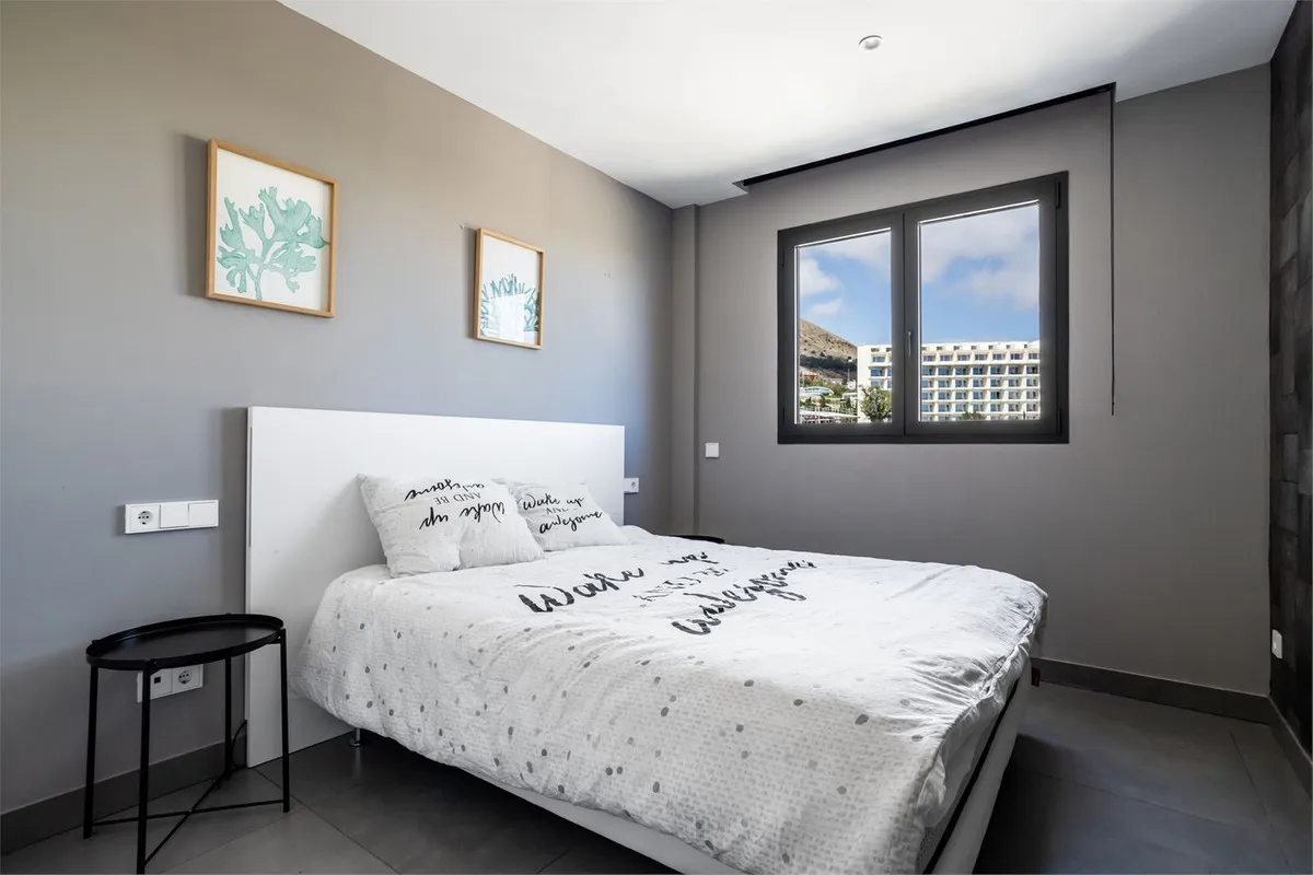 efaa6842-4745-418c-9448-78725a00f4da