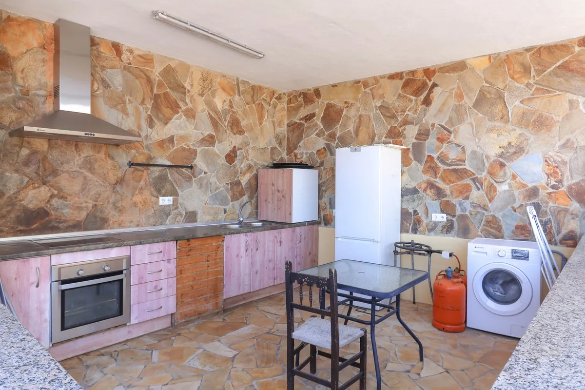 7f6cf3b4-2603-4664-a67c-3571d71cdb47