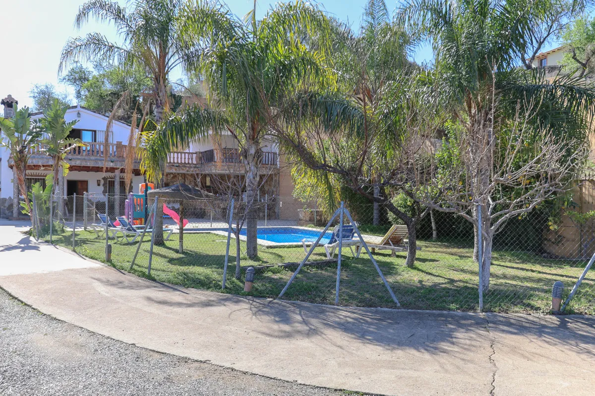 ed90b818-57f2-4d30-957d-c6cdb5ef9505