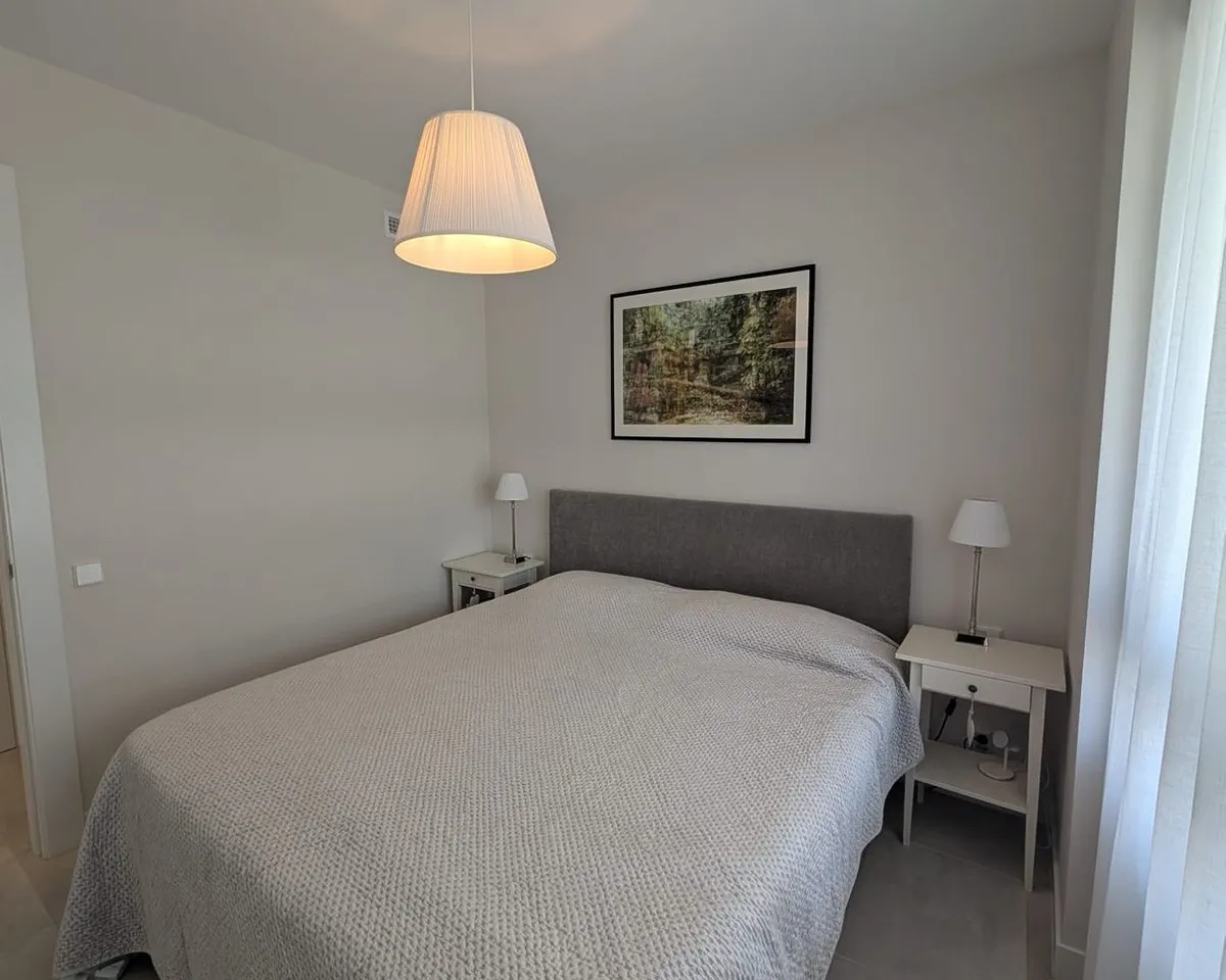 bf4300eb-8803-42c2-b8fa-fad304bc719e