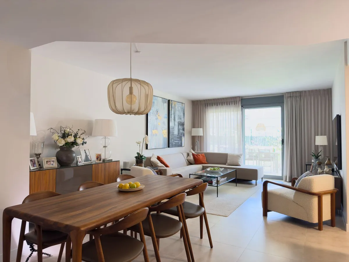 c70ceee4-be5f-4a5f-8d58-6f27376436f7