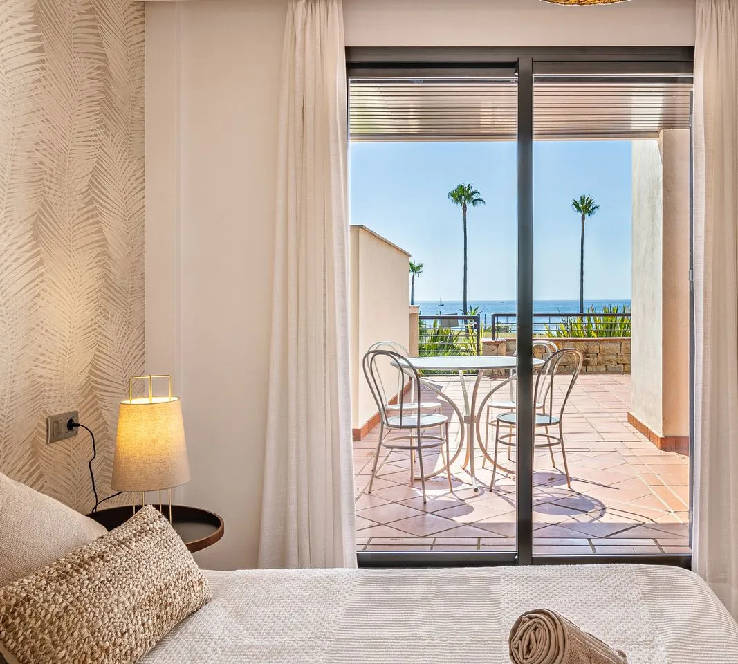 8a1235d1-4eb4-4c8d-86dd-c655b8df2700