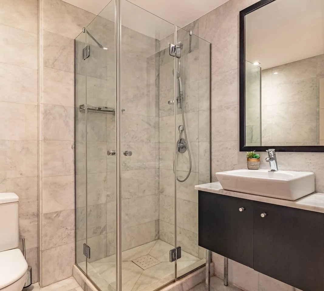 b3ef73a9-9408-4c55-bd7b-88fbbf8352a1