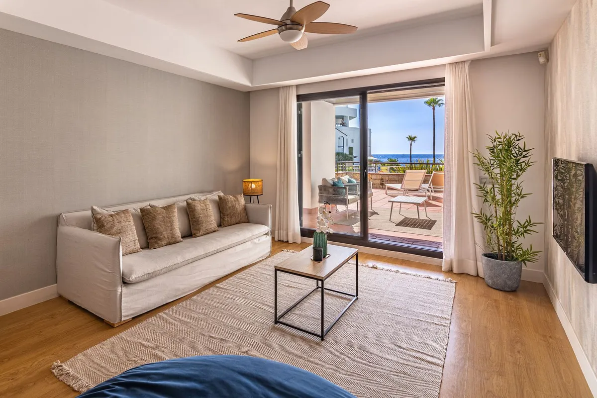 c8a7f851-8cba-4260-b37b-0905ce7a2ef9