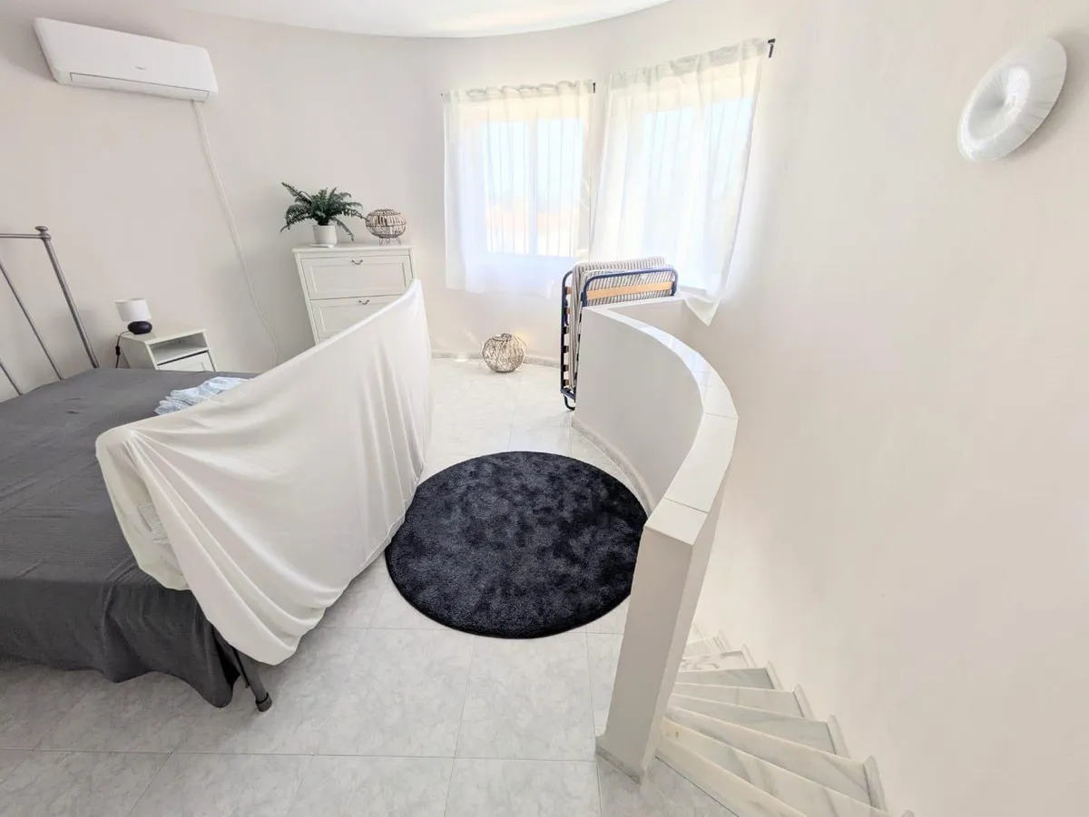 1a9a490d-5c27-4f8b-8365-76b31facb536