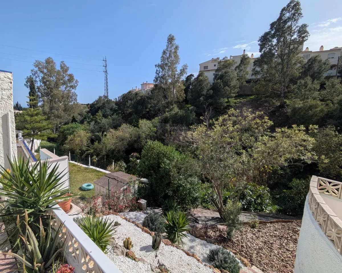 1c823729-2749-4f87-a3dc-74027a1e9f49