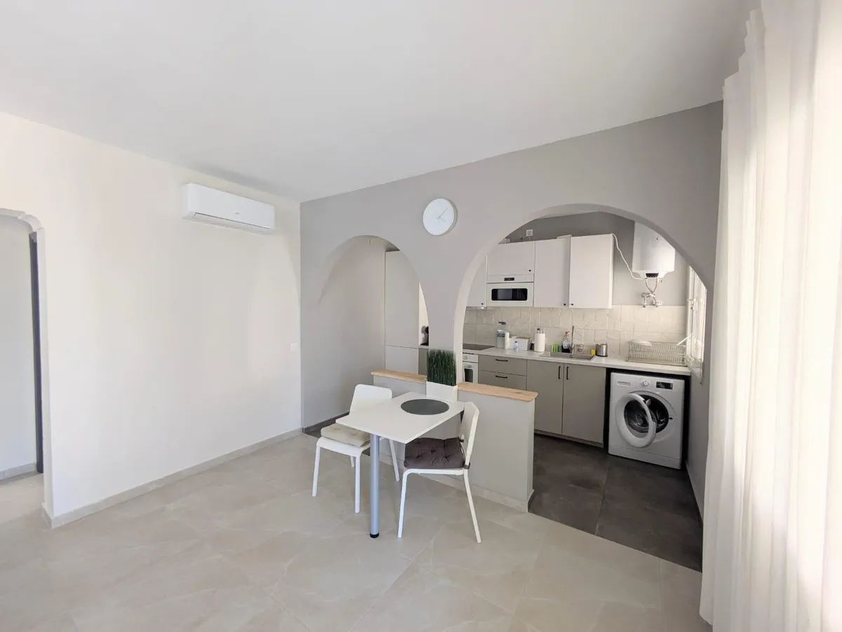 c8a7a1cf-110a-4dfd-aecb-e9b979021568