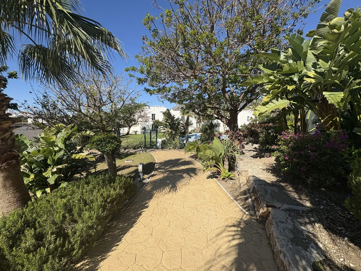 02cb7e36-0714-4f34-a0cc-ad6192d48367