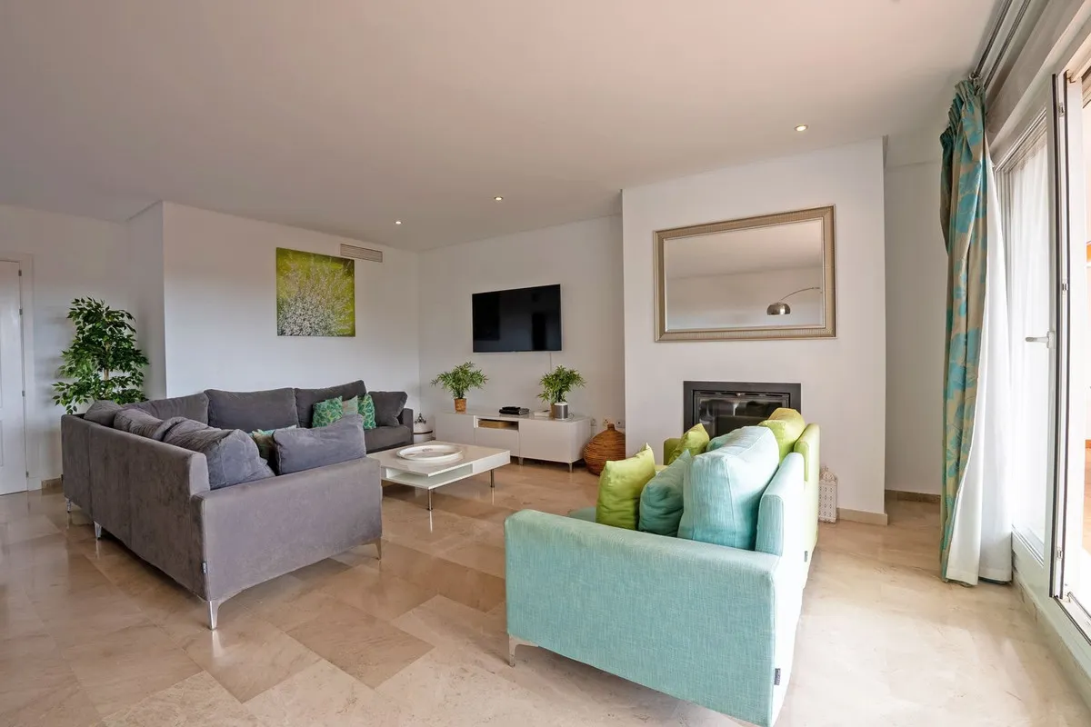 20920288-939a-40b6-a1f0-ad3a12a77460