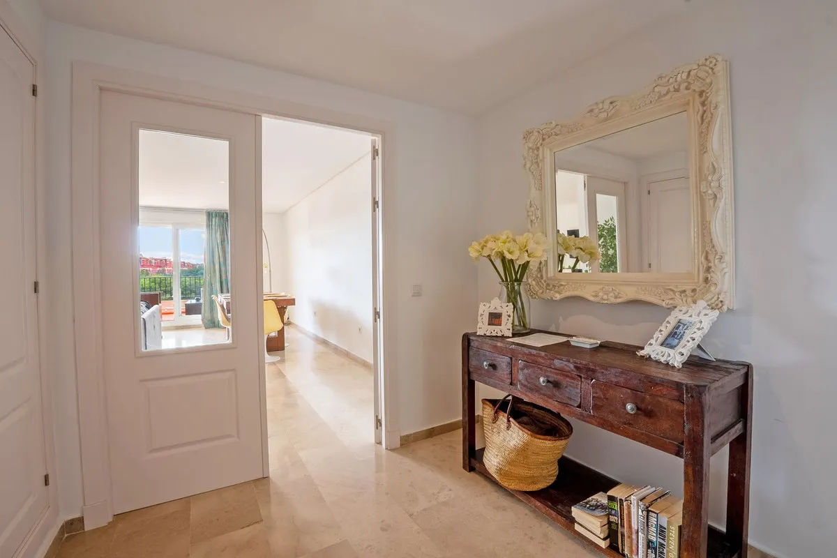 b5152b61-bf89-470f-b57f-877dec134f4d