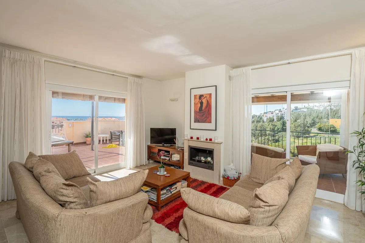 4d1b5dcd-9bdd-4def-b5c1-61ad82a4ef00