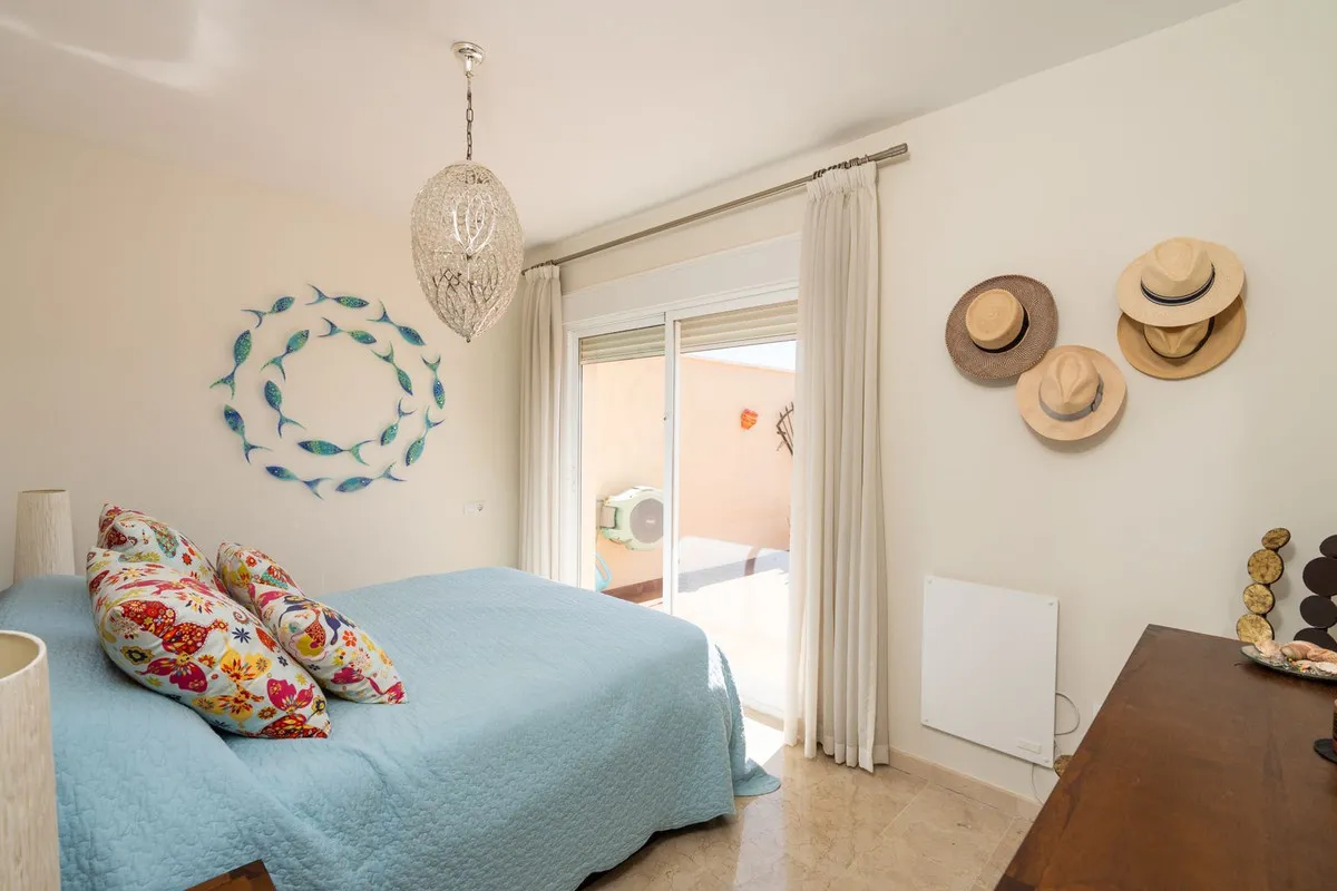 7fb9ac41-c428-45d8-9bcf-3d600da8973a