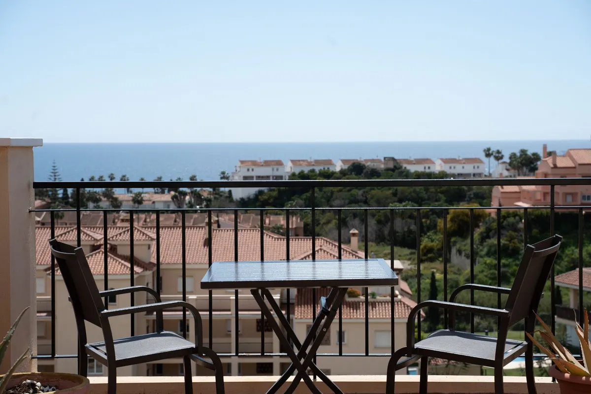 f0213b27-828f-4598-b510-bd72e8655469