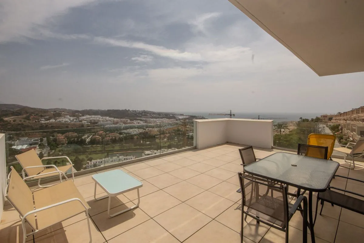 21ca7e79-01c6-479a-a3f8-9bdd8c6813d6