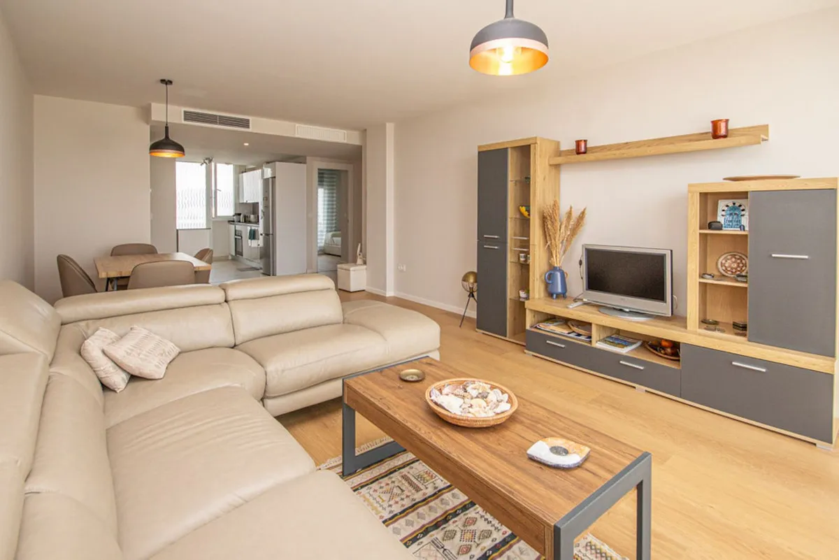 2e148859-49ee-4321-b4ae-f9c4005dd445