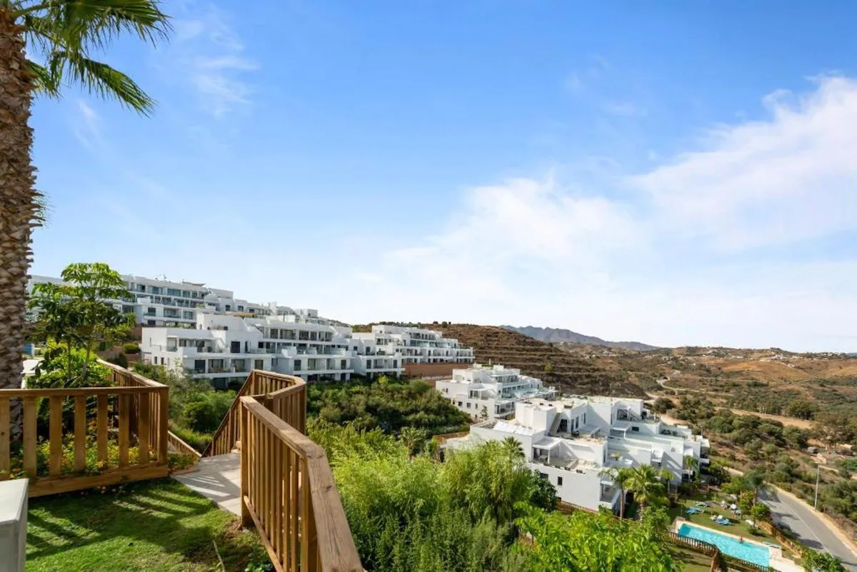 52fa5c52-cee7-48fe-9bc4-27499a094991