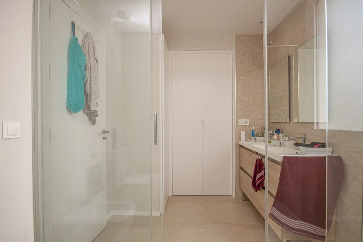 74543258-8334-4133-b158-3134e82886a3