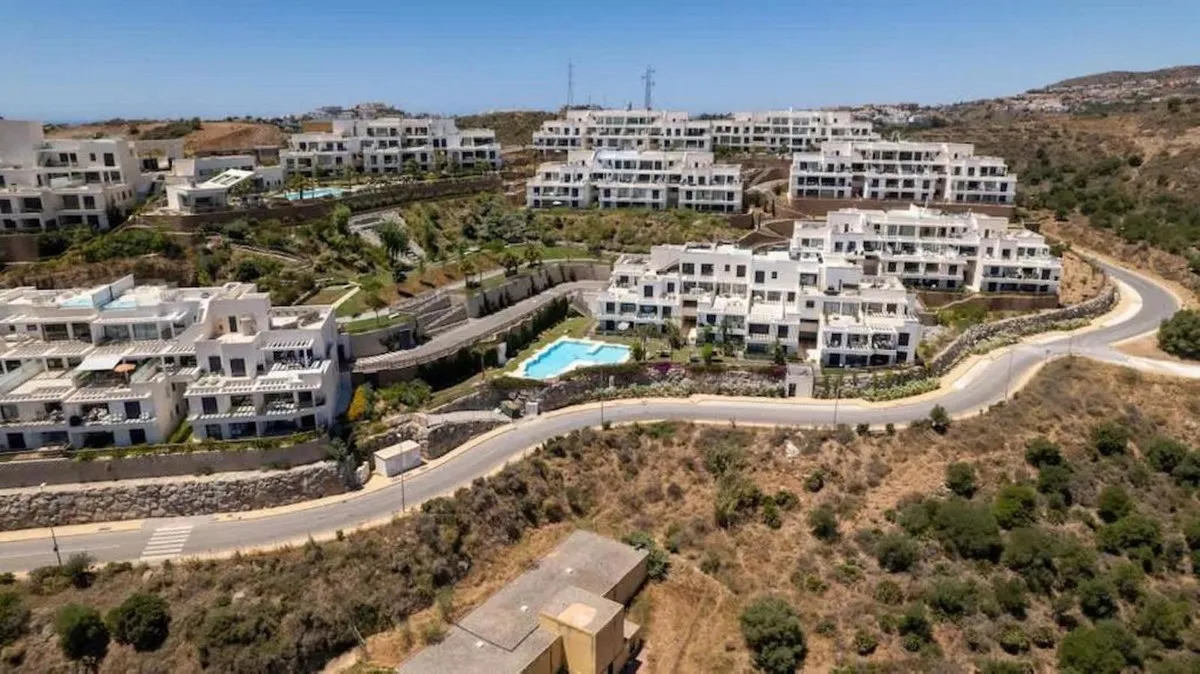 f2ef1076-b069-4568-9822-46687554e4a6