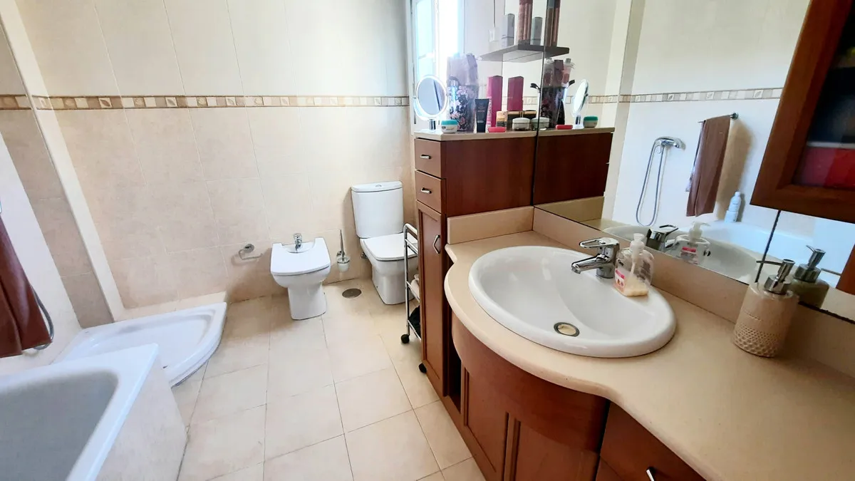 6bcce5e7-ff90-45ea-8152-07cb9bac2e79