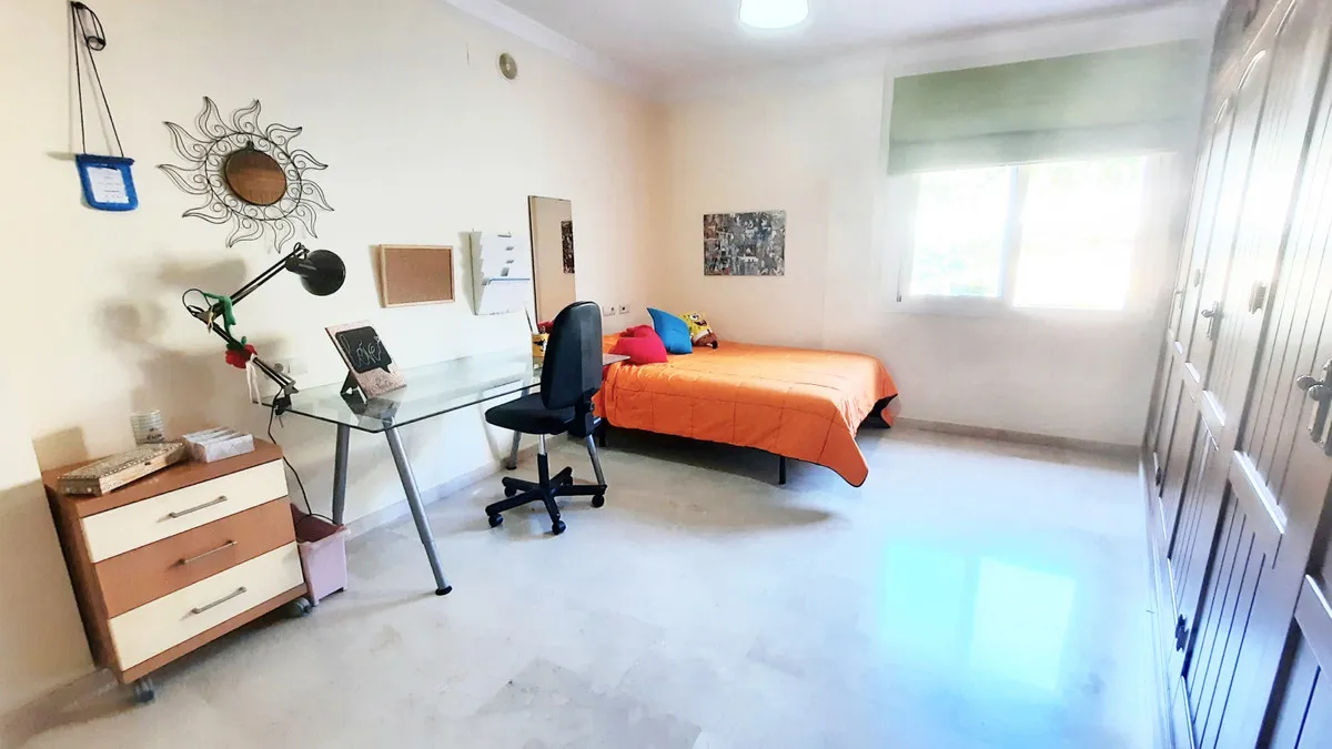 c56aa398-eb15-42cd-9760-7074a8212dca