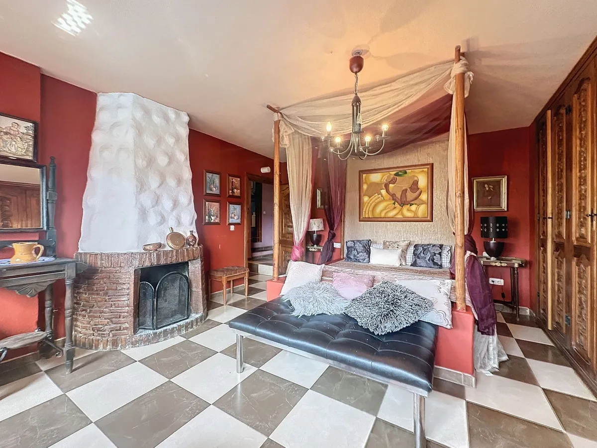 01329006-0052-45ad-a046-8106fab19042