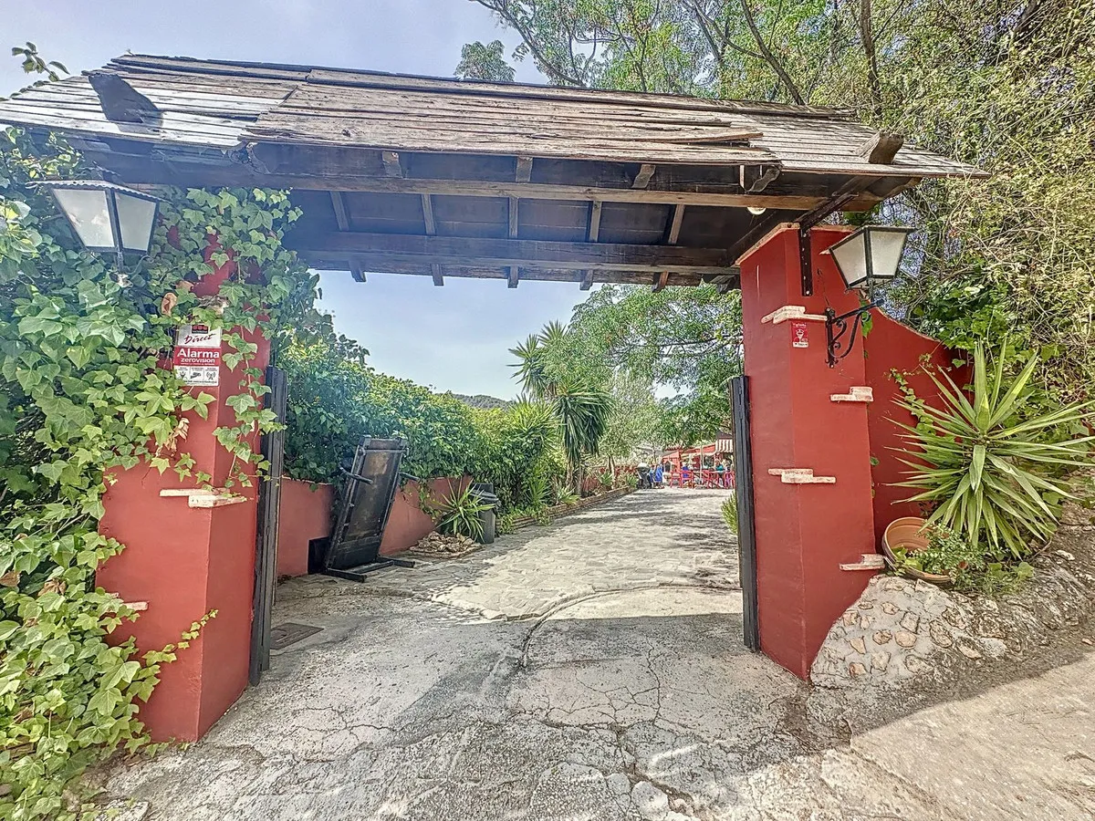 0d8ec3e7-356d-422e-a88e-c4937ea2af30