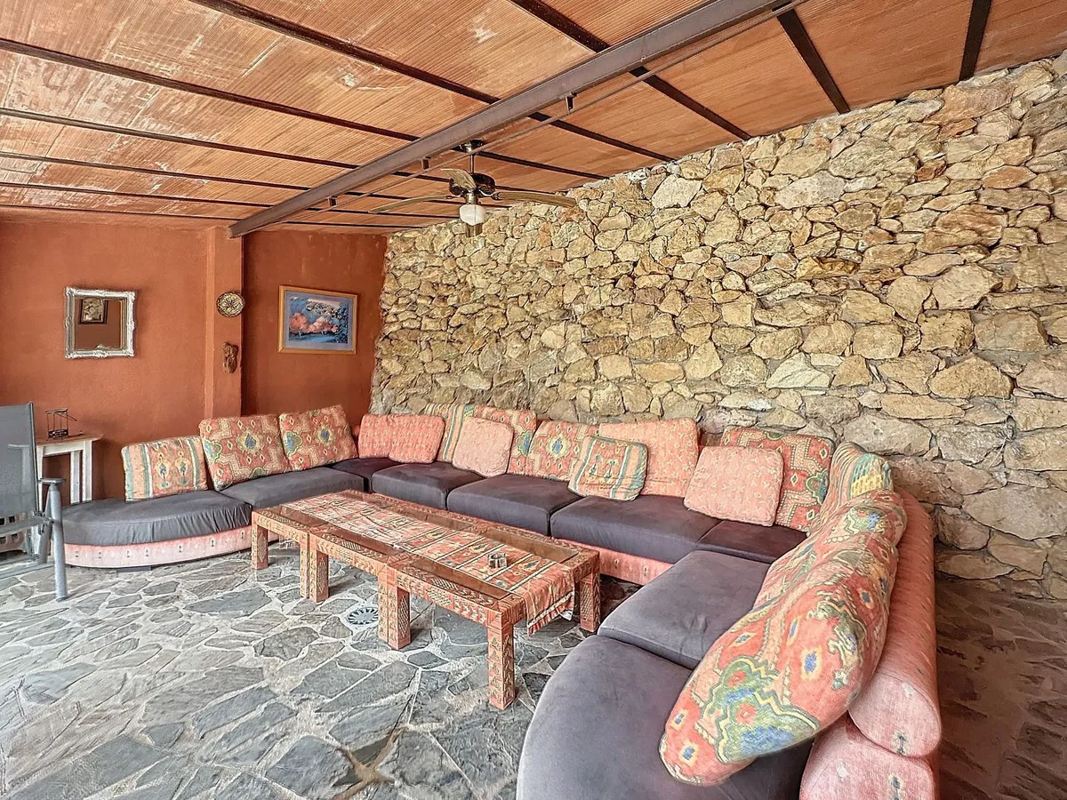 39b414bd-d24f-44d4-a54e-2c3f522a59c6