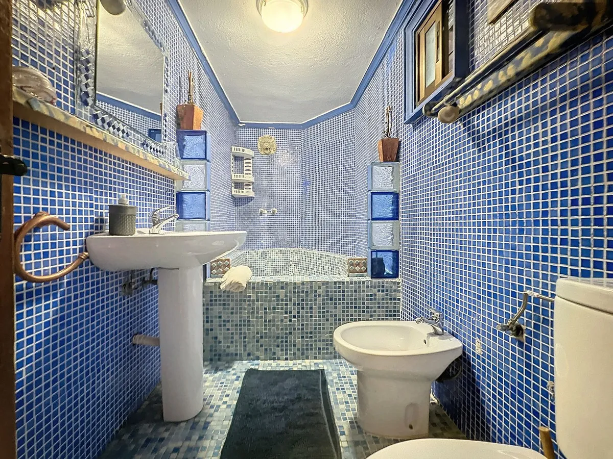 d3de489a-bac6-42aa-8195-29a58a960c3e