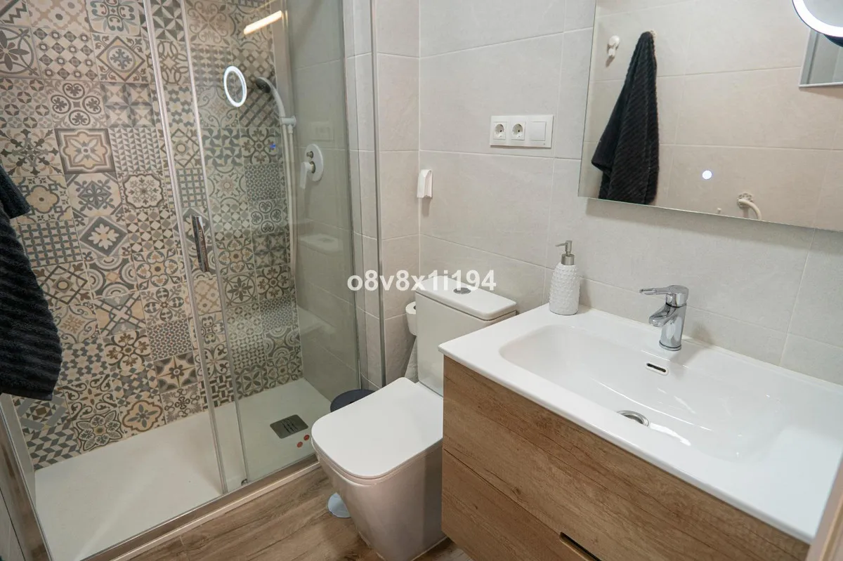 5d0f7e21-d257-47f4-99d7-bada5f6acc61