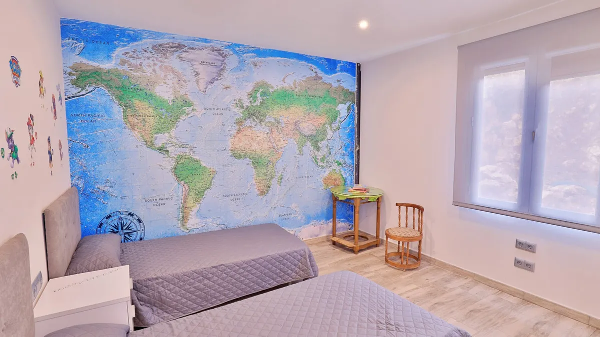 d2b2b386-708b-4e00-8105-27d36922dd3b