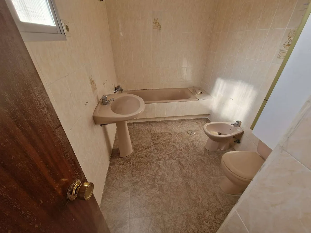 ac1771e4-99fd-4173-b981-761327a7b156