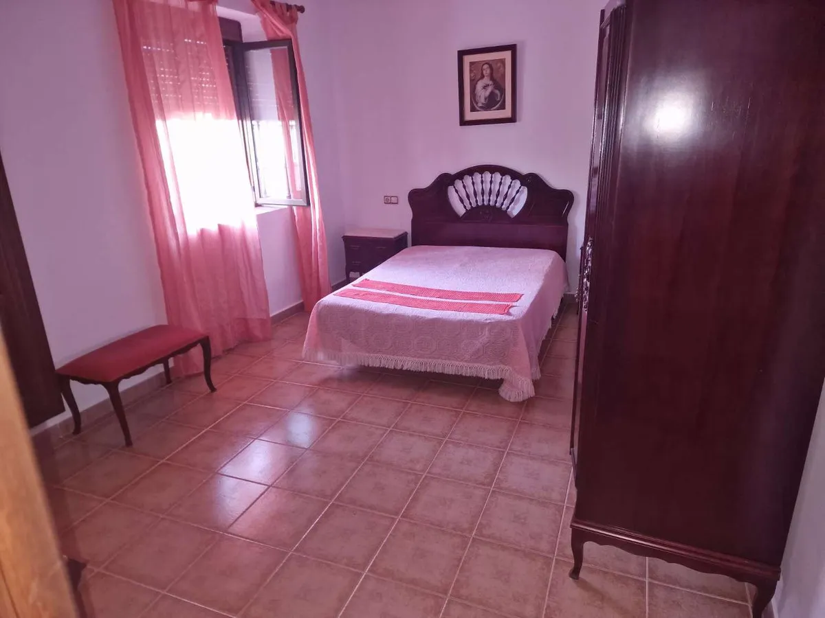 ae5232b3-7f97-4709-8467-f07f5b2f433f