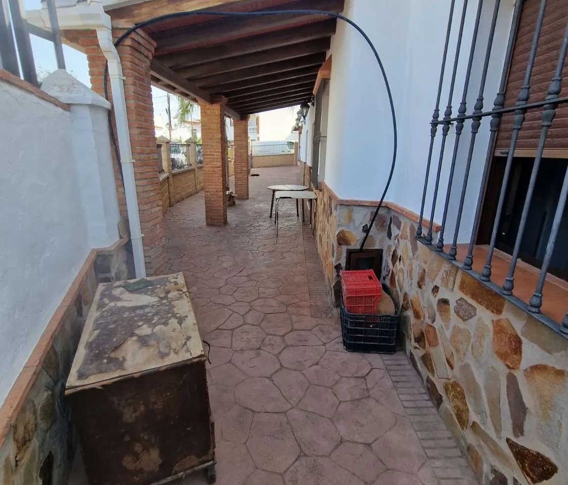 d548072a-b5a9-4256-a3d6-12f195fe4271