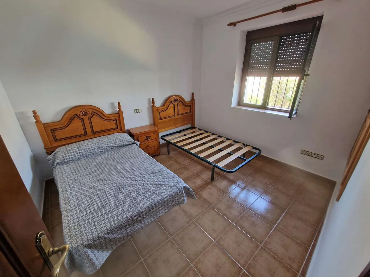 ecc9c5be-94d4-4760-8f9f-fbf3772e8543