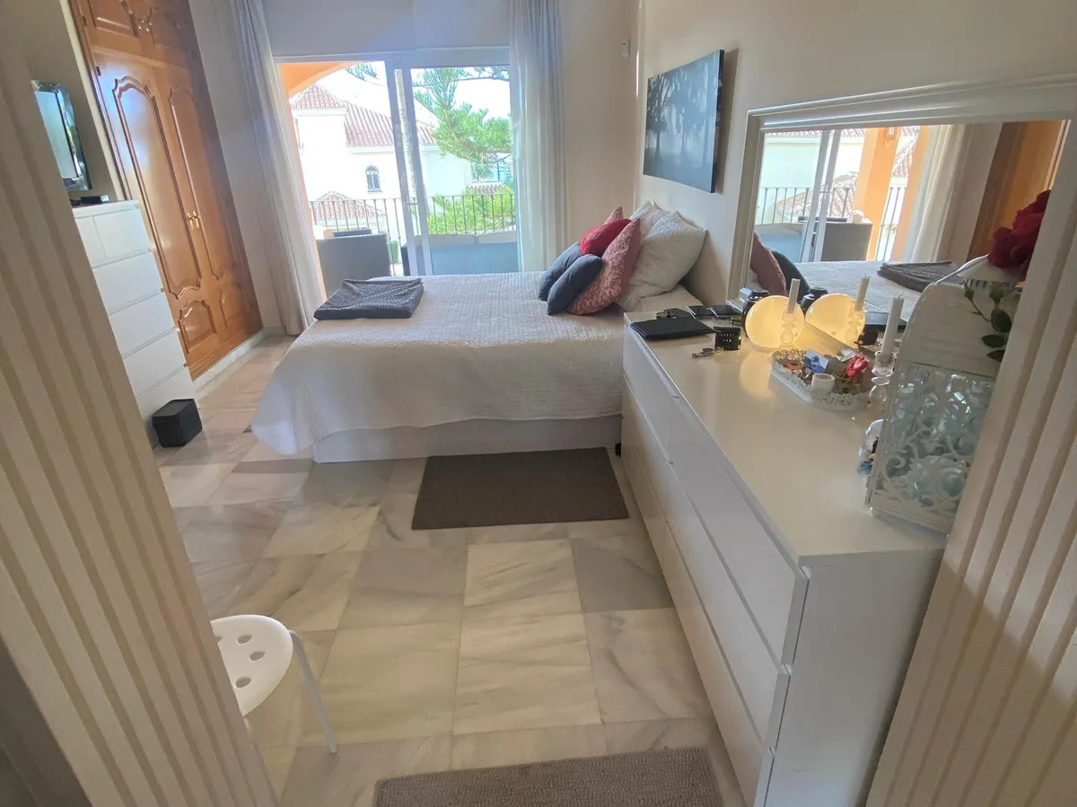 18e1615a-f59d-4928-94a4-81b60c878f0d