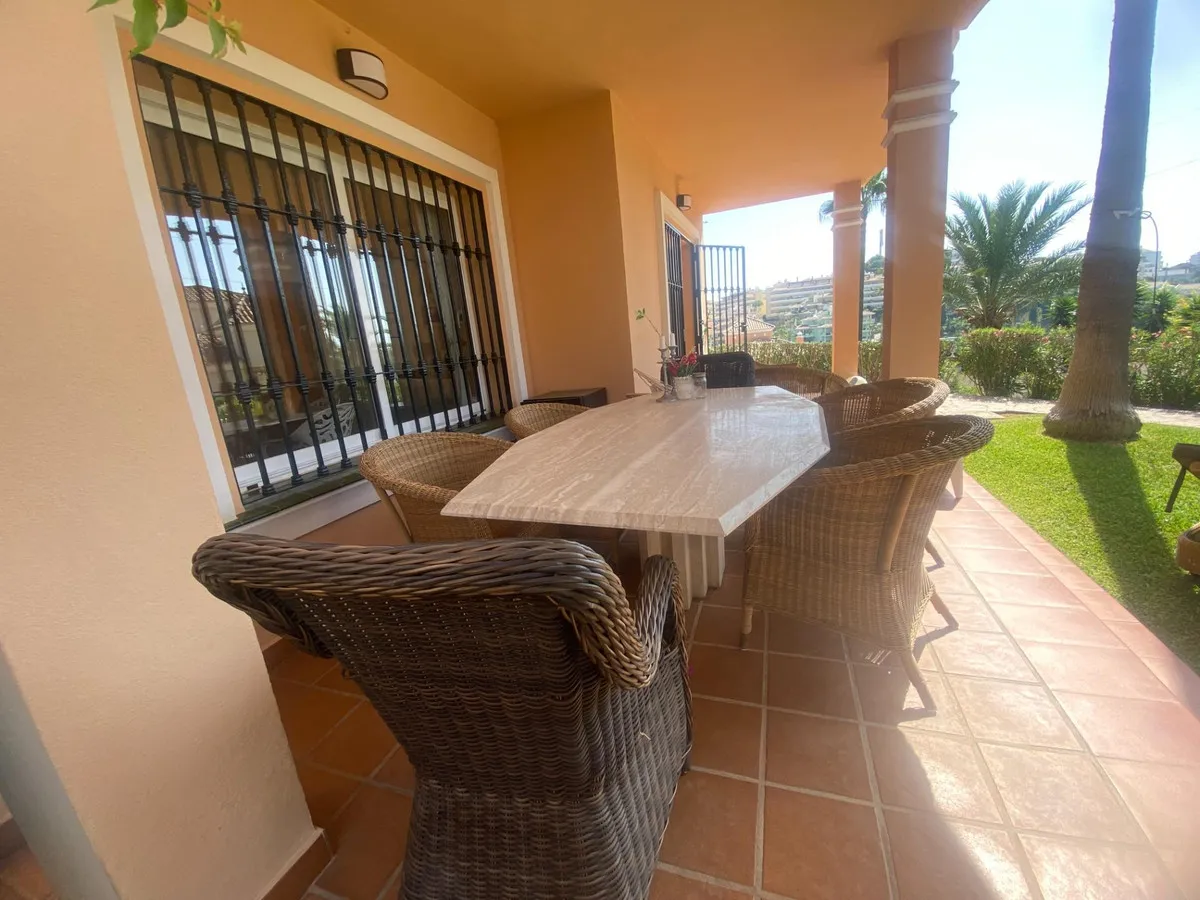 24d328ac-eb8f-4d19-8c1c-89b4a8532047