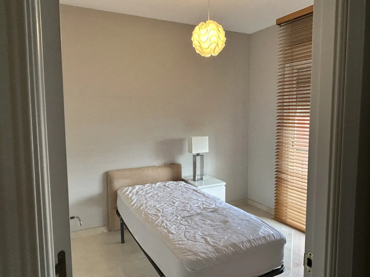 6e2ed039-55c9-483e-90a8-f2b7a659faf2