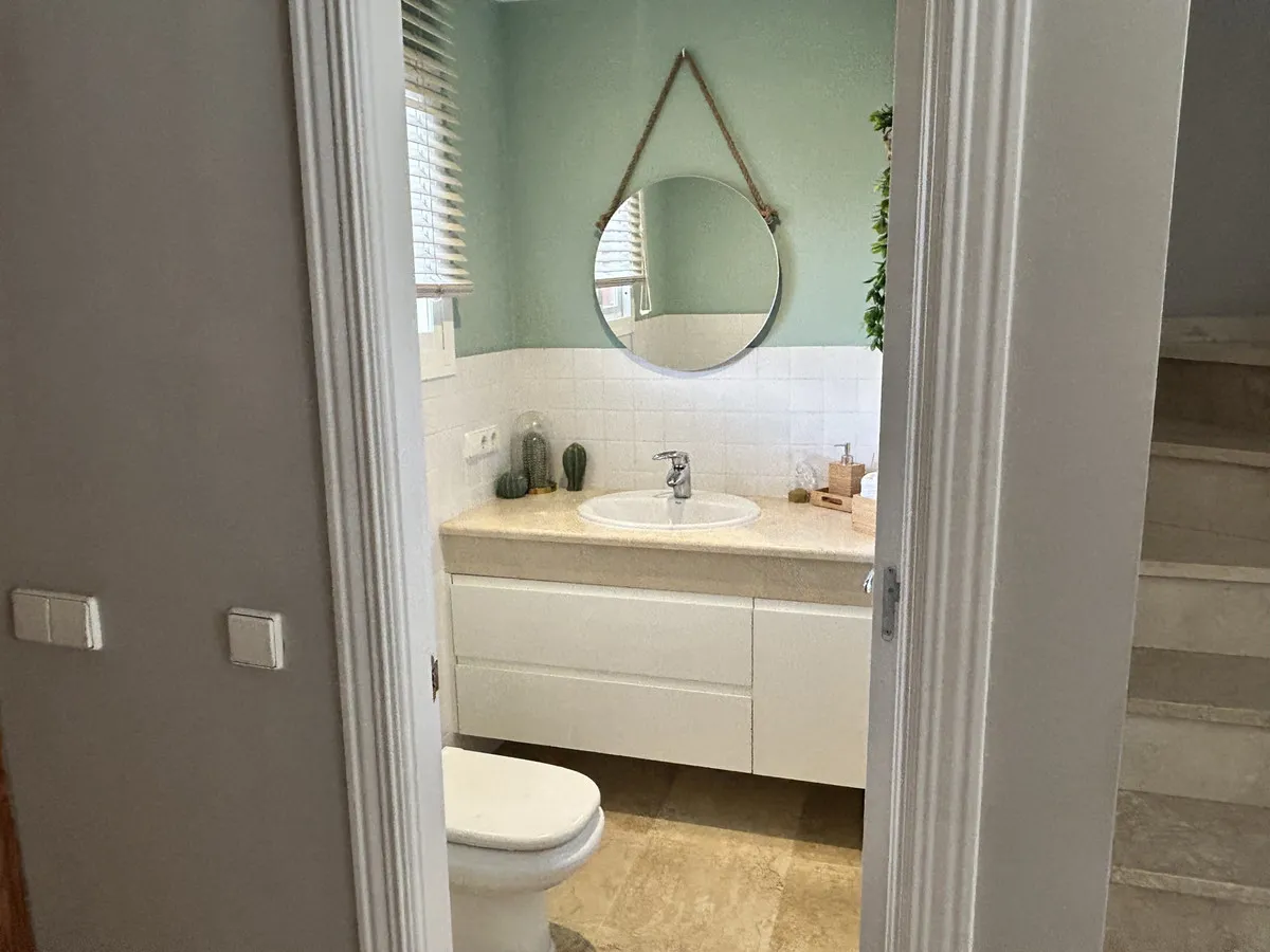 cd487d0c-0735-4c6d-8c00-e61099e60f03