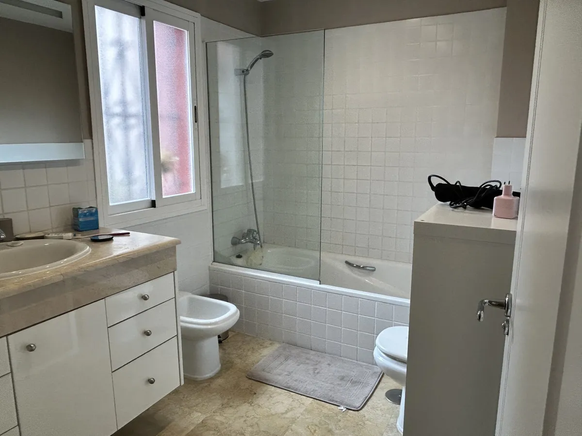 f689f0e8-b0e9-4501-91d3-510d609f7556