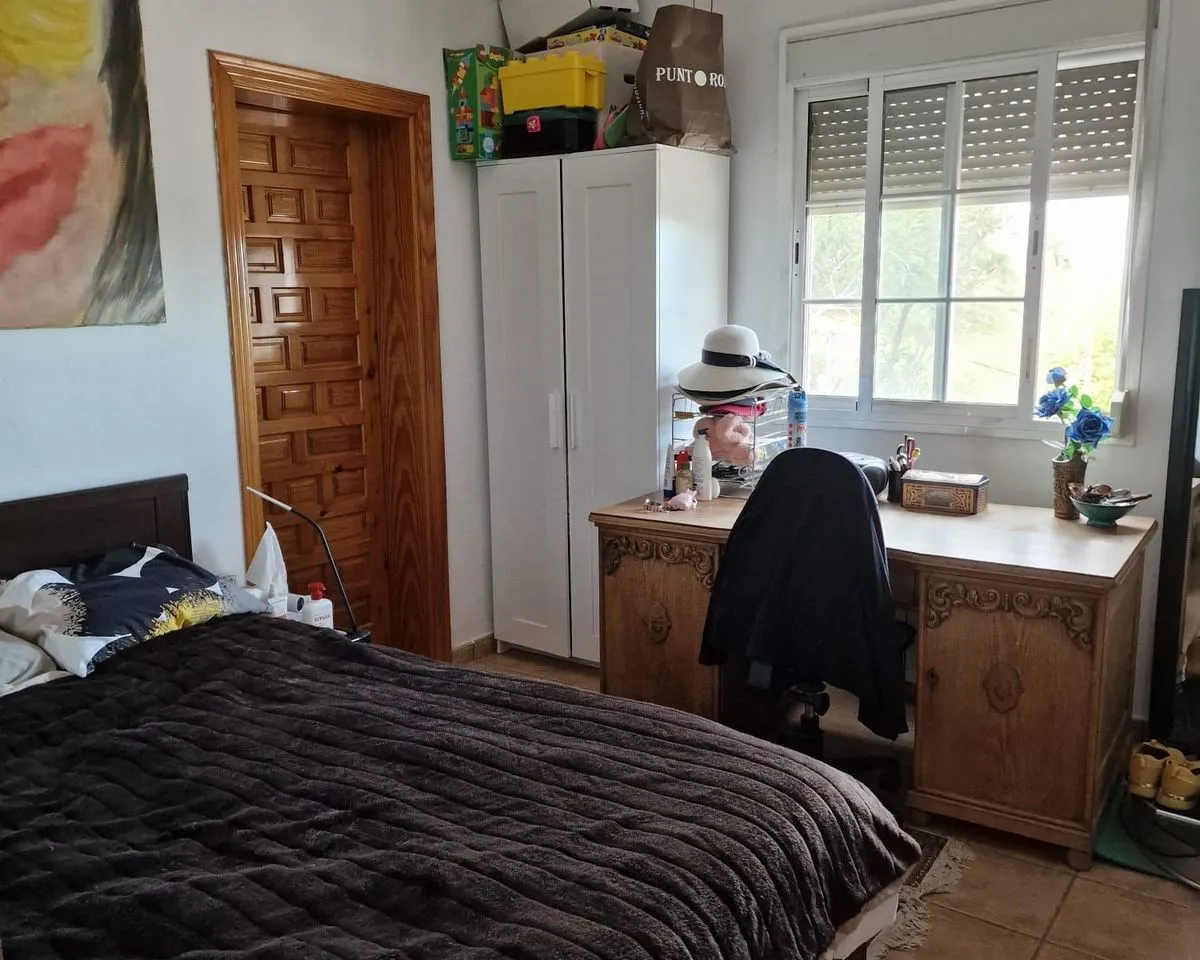 046334ce-5258-4826-8149-50a708bd846a