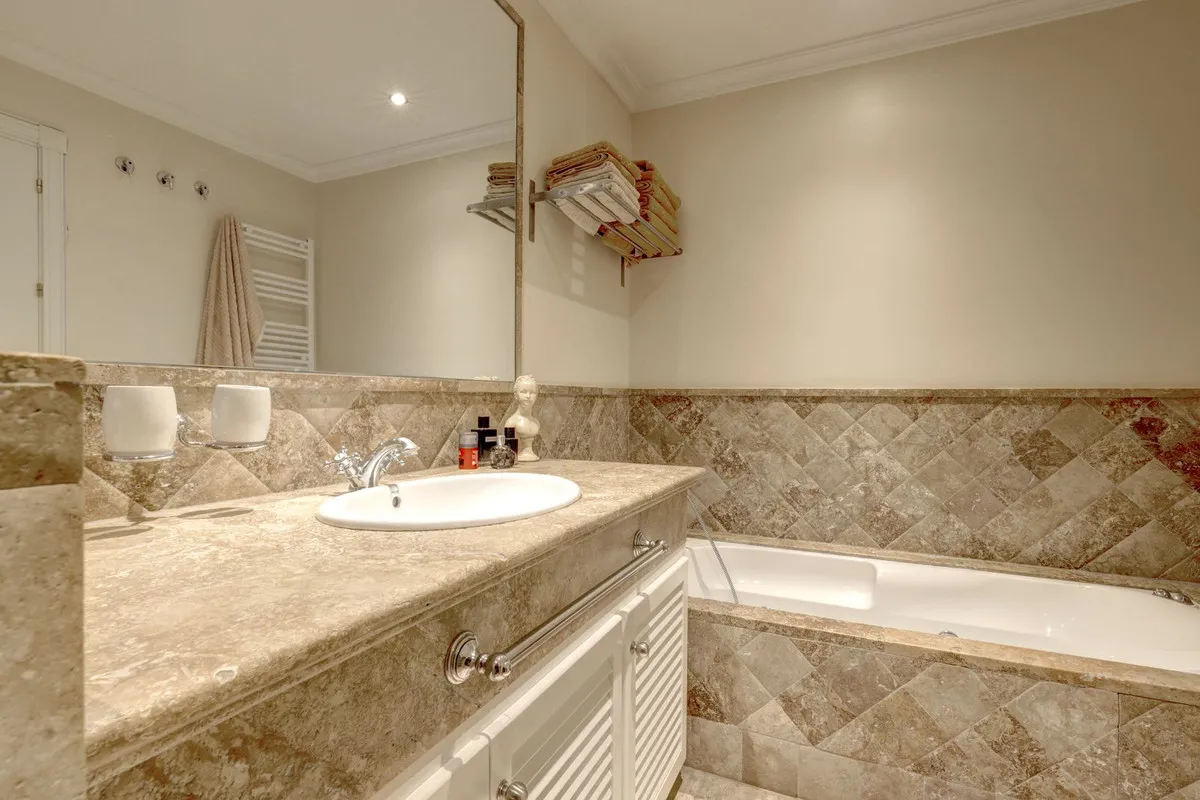 66b61fc1-3f6b-4906-8f01-2a59548f3f7e