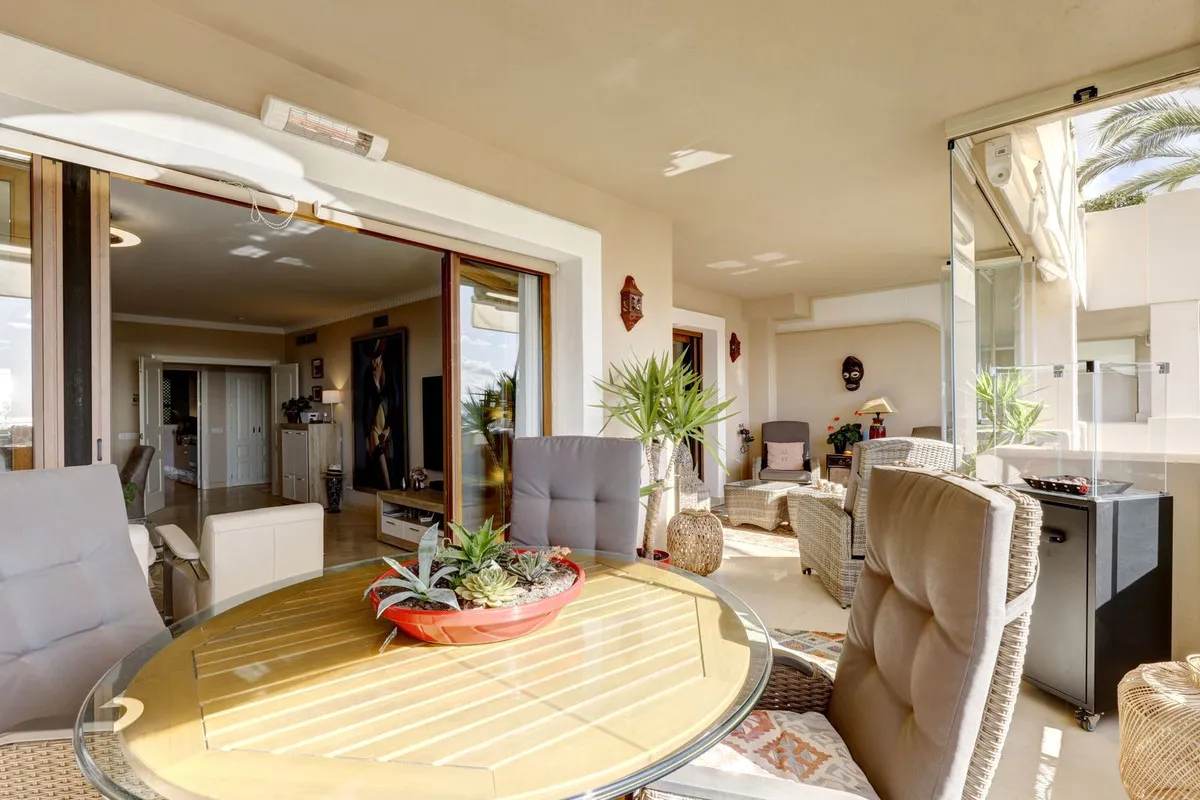 9f5915e5-35d1-4370-b5b7-ab548a1d6727