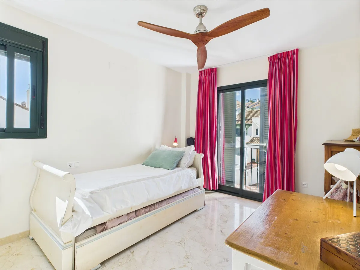 326d7434-1f48-404a-8ca1-bfee72bf8c91