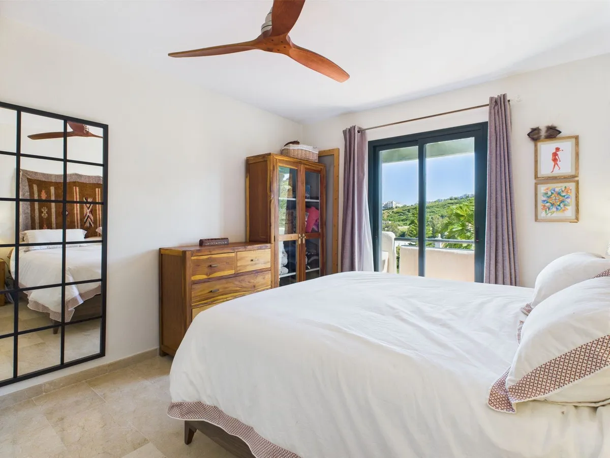 66988a72-a304-486d-878c-e741356fd89d