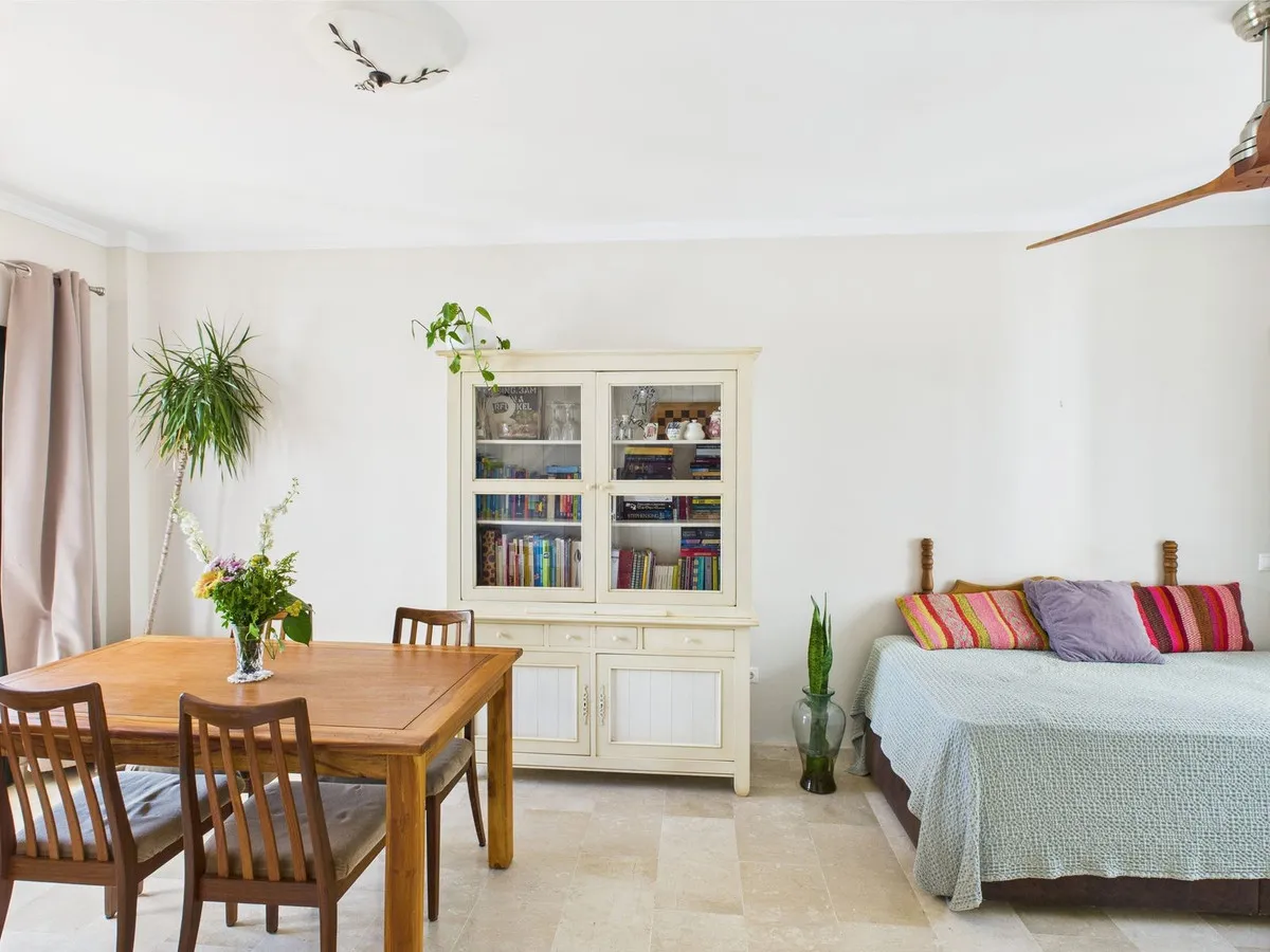 6b7a7dbf-b670-4835-9805-383d776662b0