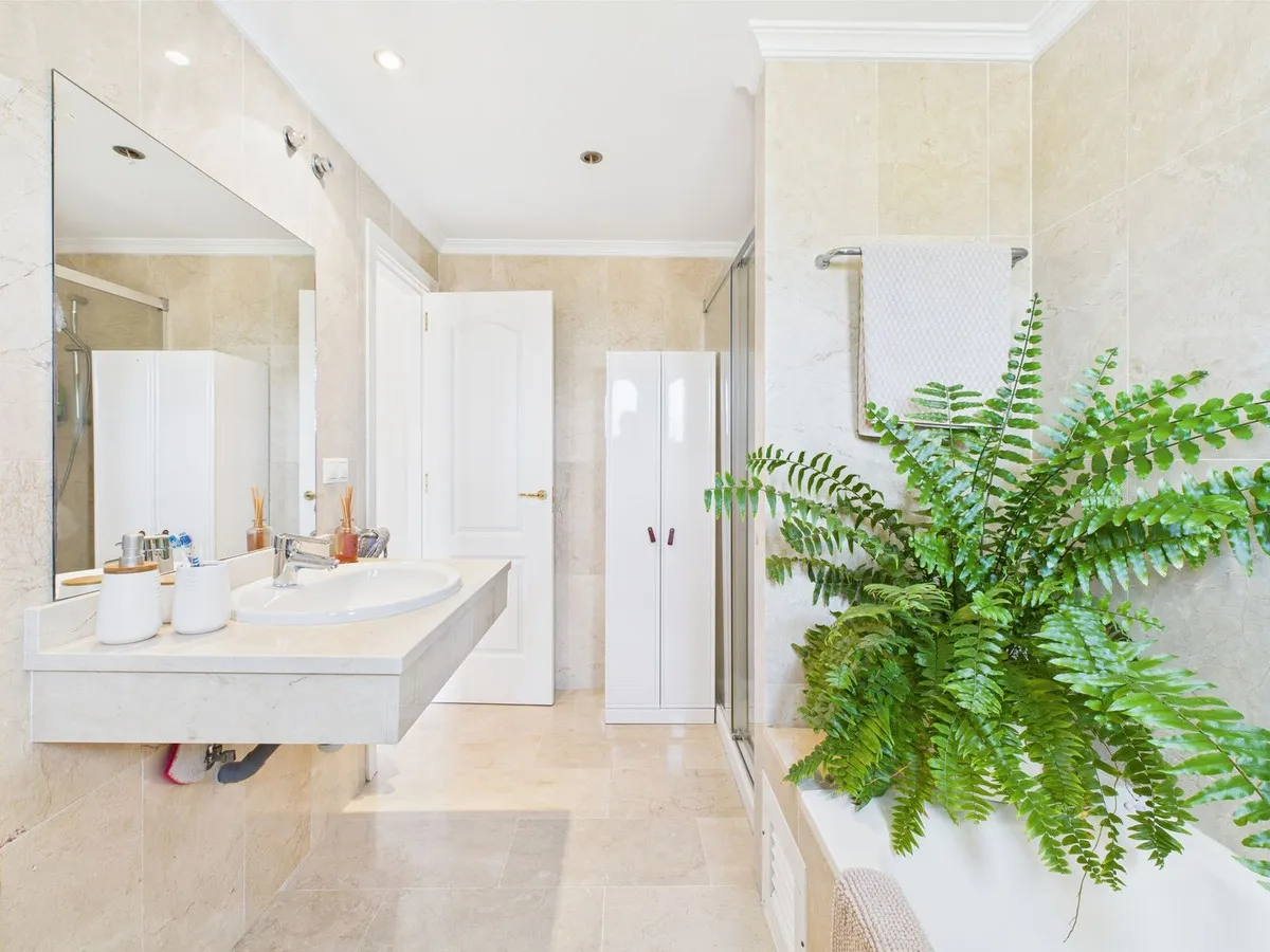 6ffc99db-7067-4fb8-9524-fb3626dd9296